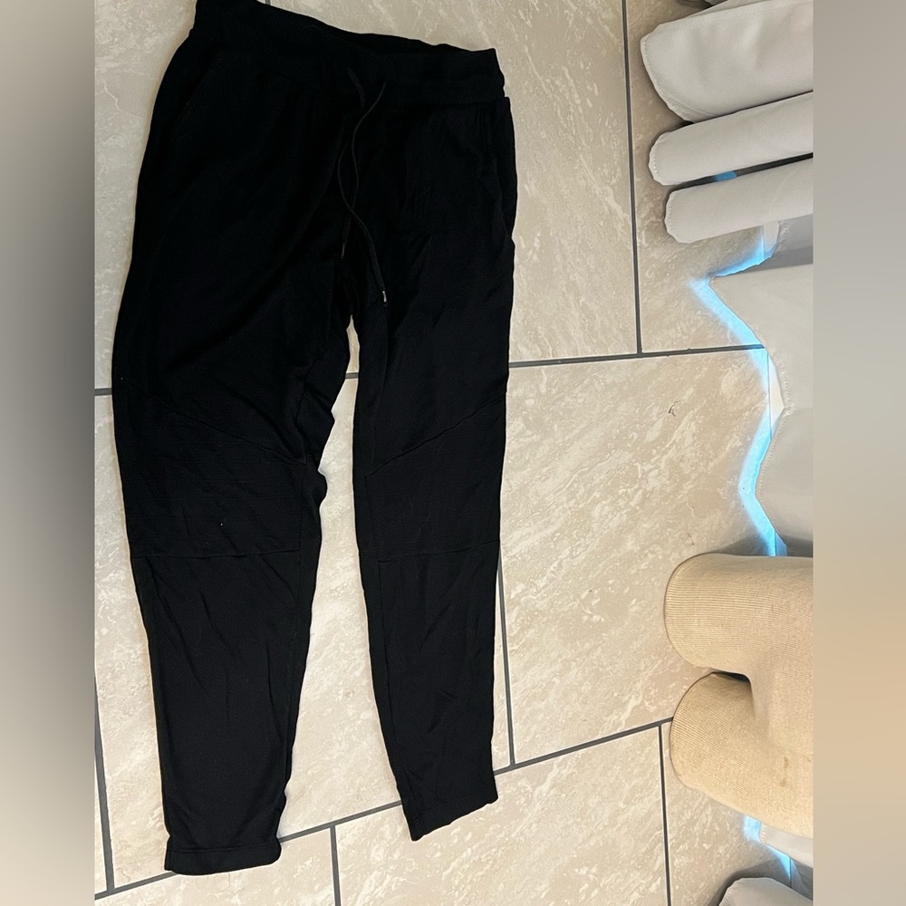 Lab joy black XS joggers like new